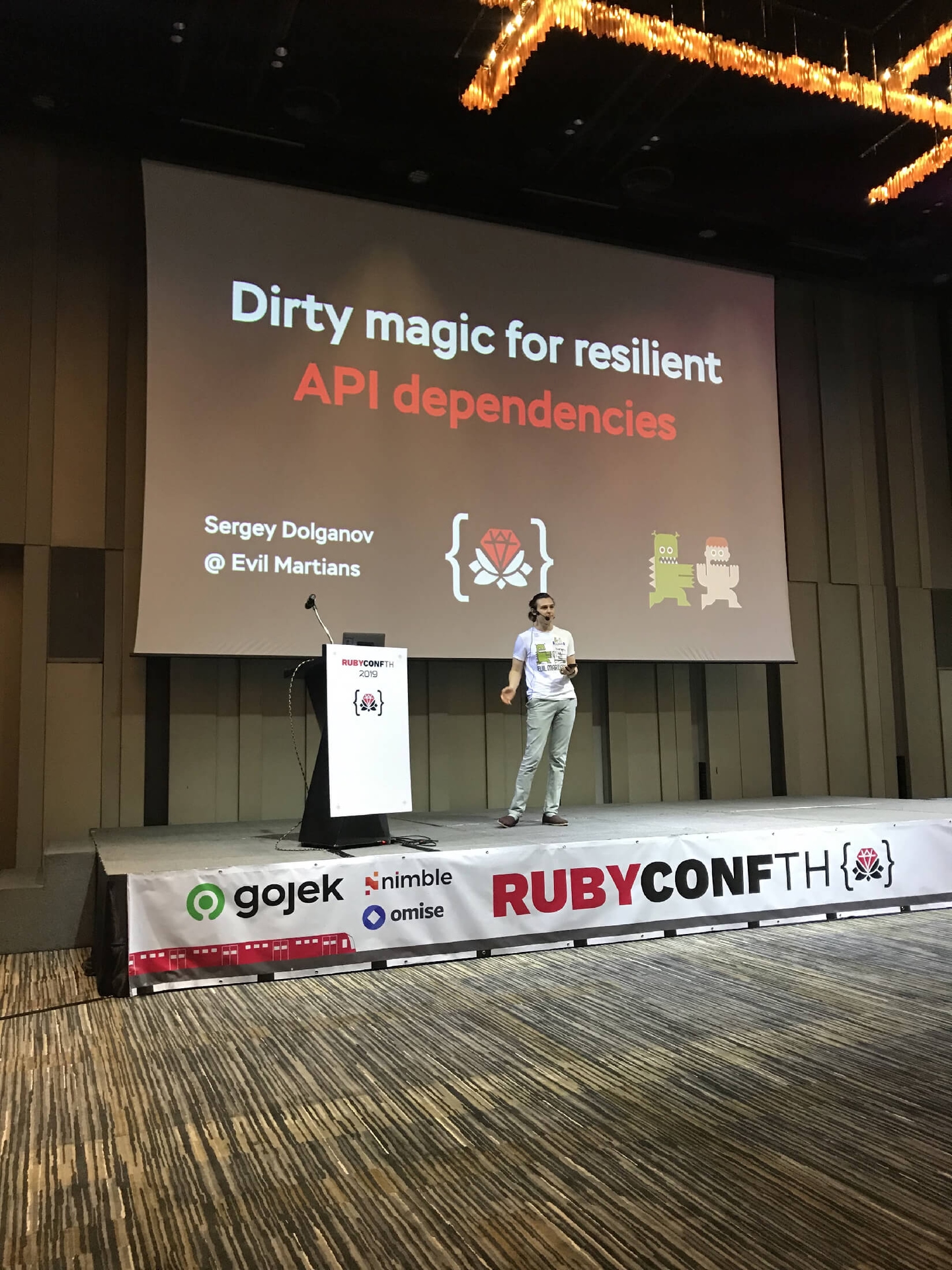 Background for Dirty magic for resilient API dependencies