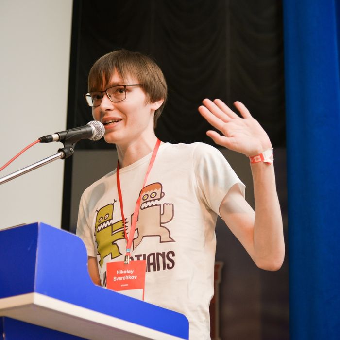 Background for A healthy monolith