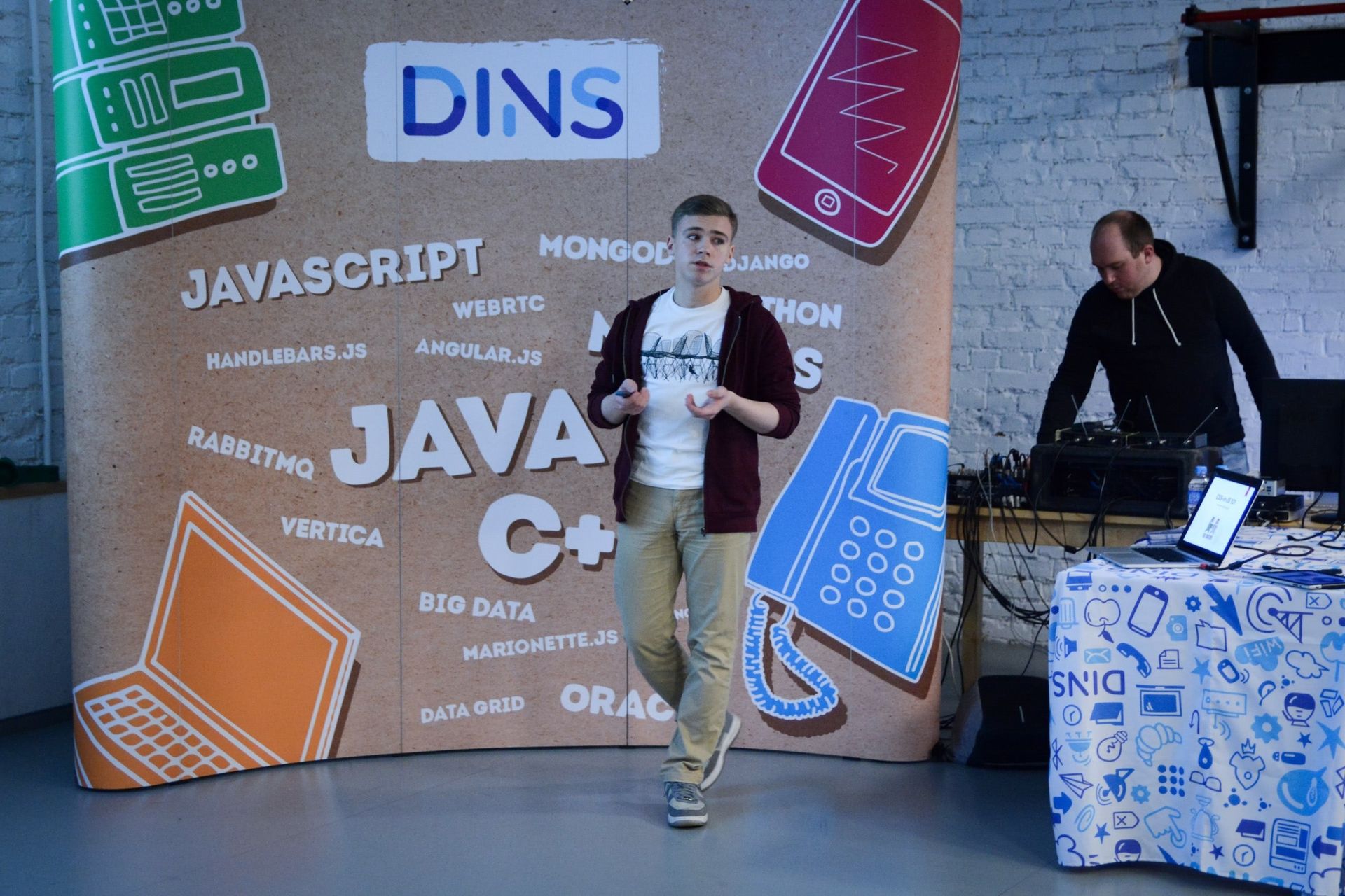 Background for GraphQL: basics and emotions