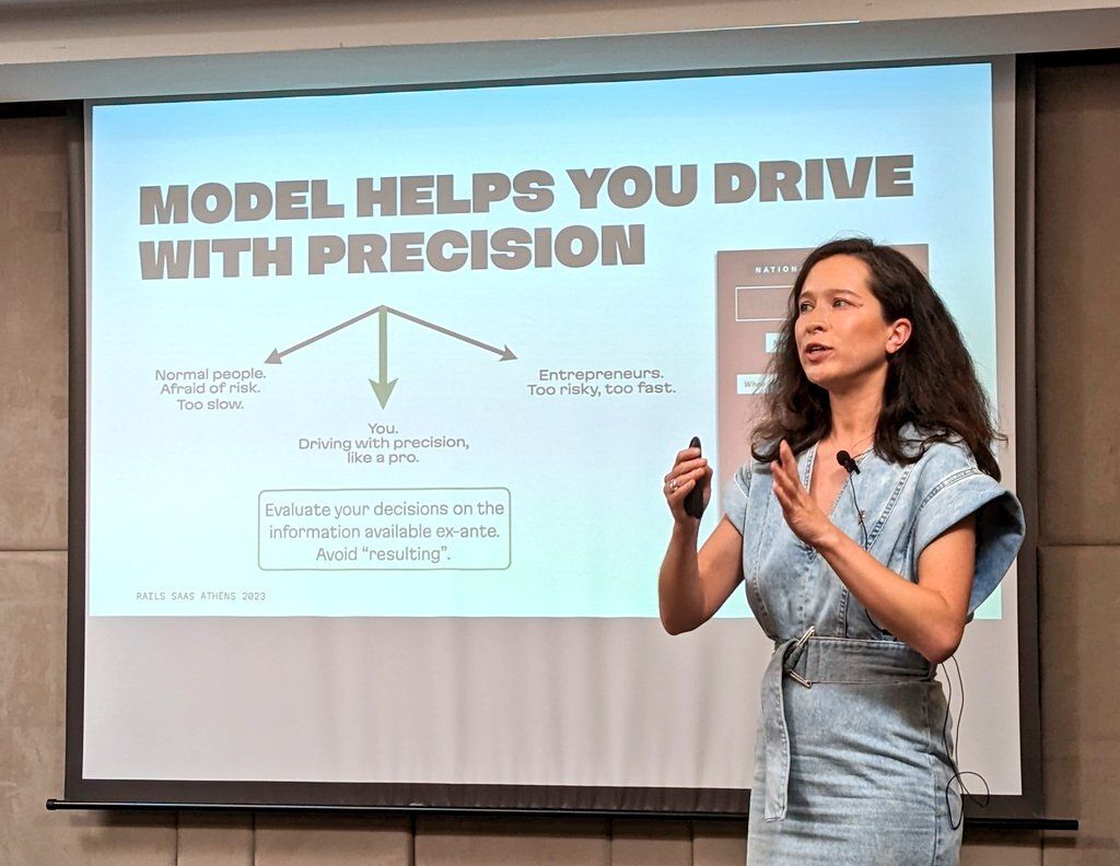 Background for Navigating risk like a pro