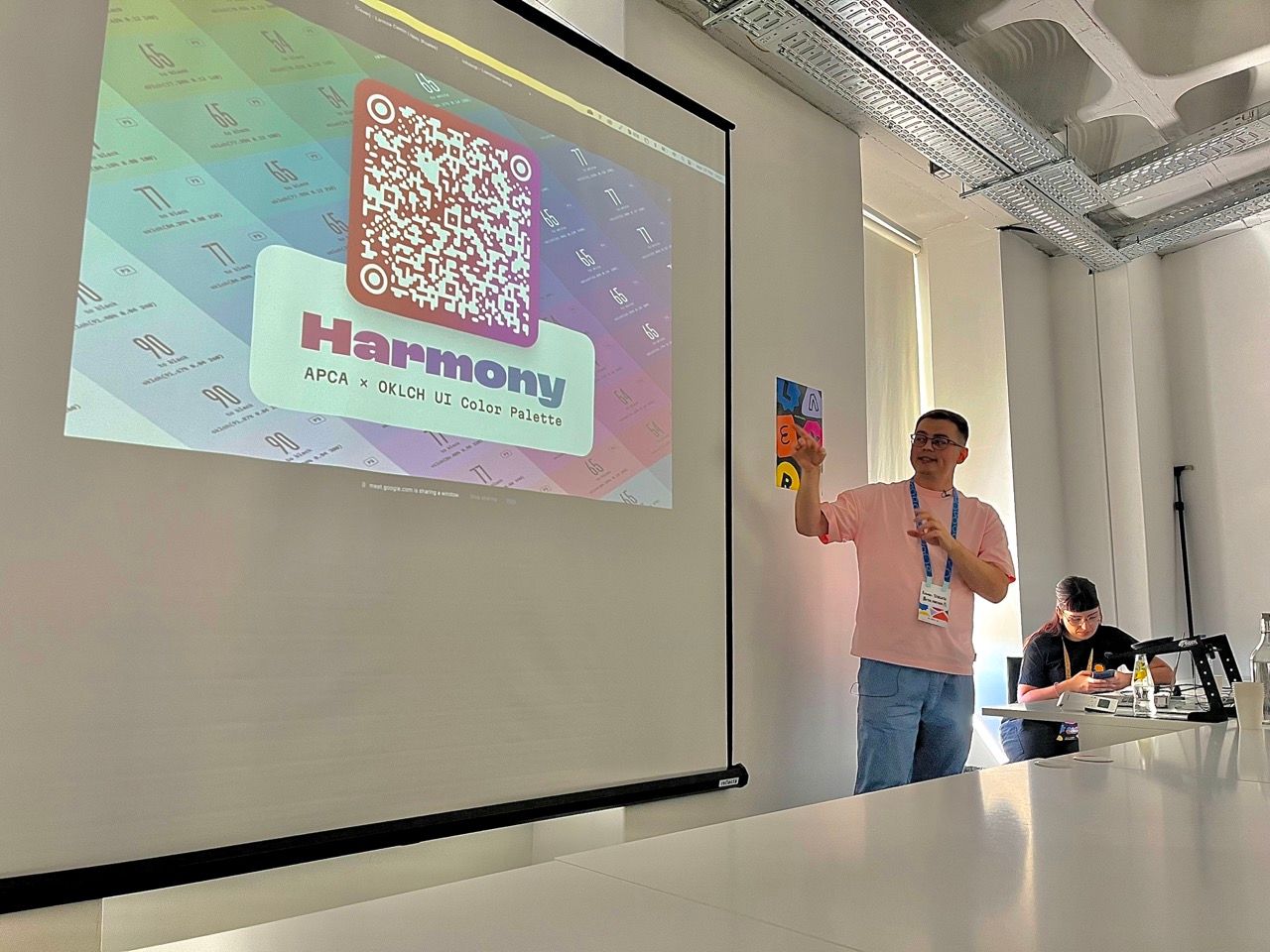 Background for Mastering dynamic UI theming for designers